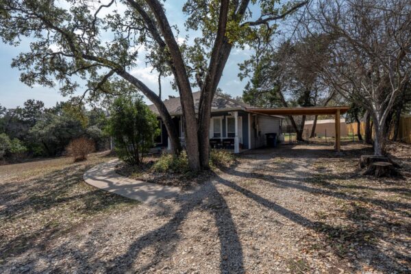 215 Harmons Way, San Marcos