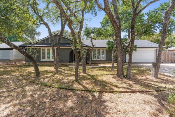 1002 Penny Ln, Round Rock