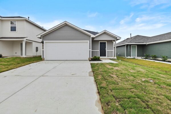 417 Low Pasture Trl, Maxwell