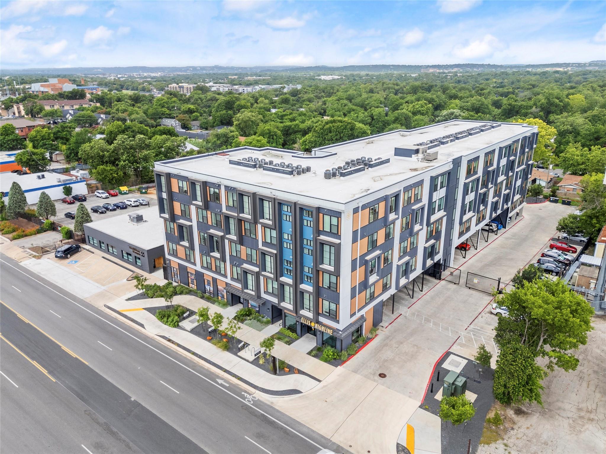 6324 N Lamar Blvd #206, Austin, TX 78752