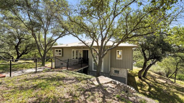 18306 Austin Blvd #2, Lago Vista