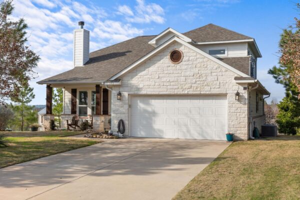 180 River Forest Dr, Bastrop