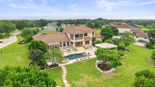 272 Whitney Woods Cir, Georgetown