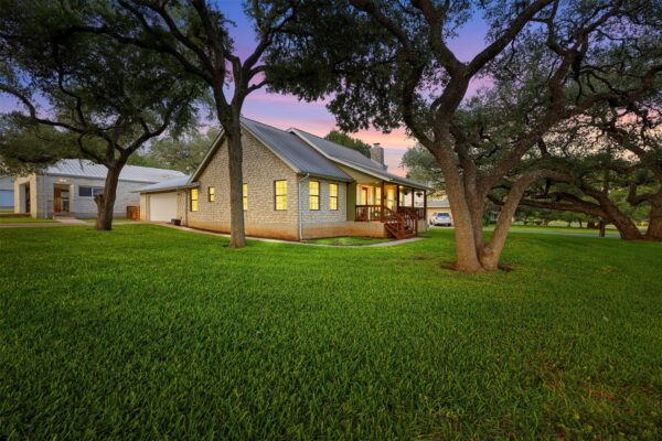 208 Willet Dr, Buda