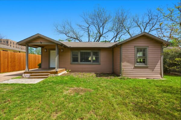 5203 Valley Oak Dr, Austin