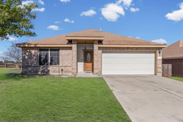 1318 Settlers Valley Dr, Pflugerville