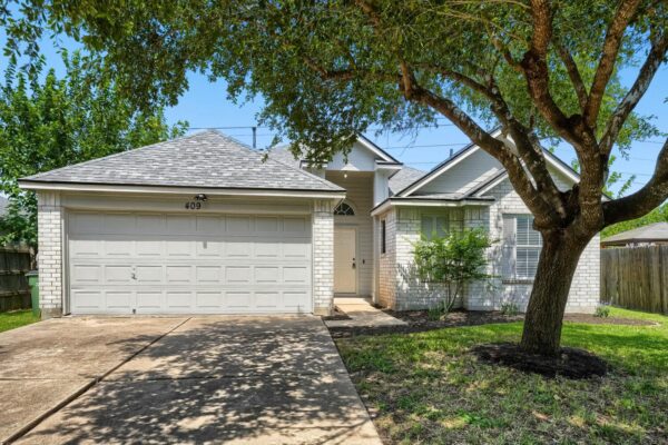 409 Willowbrook Dr, Hutto