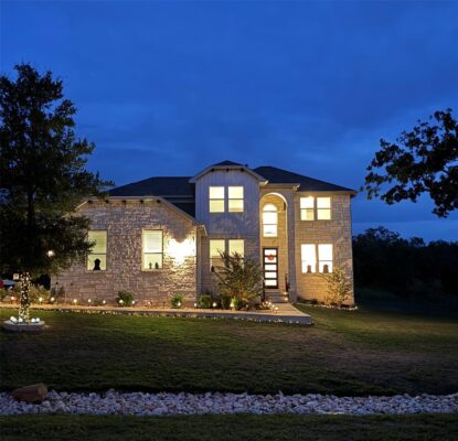 121 Black Talon Ln, Cedar Creek