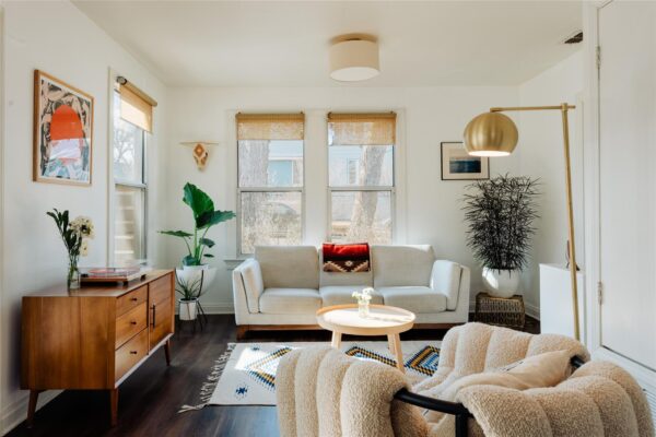 206 W Milton St #B, Austin