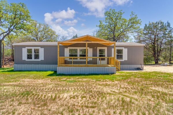 119 Milam Ln #B, Bastrop
