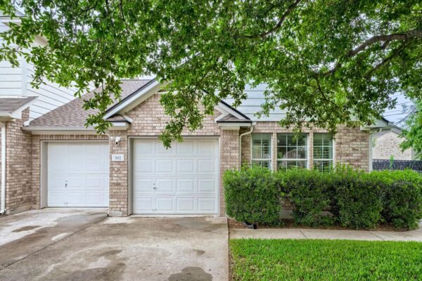 302 Ryan Ln, Georgetown