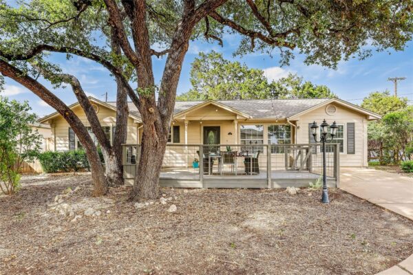 426 Summit Ridge Dr N, Point Venture