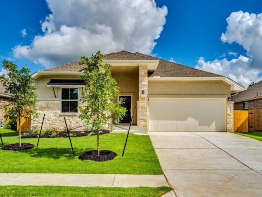 270 Rimrock Ct, Bastrop