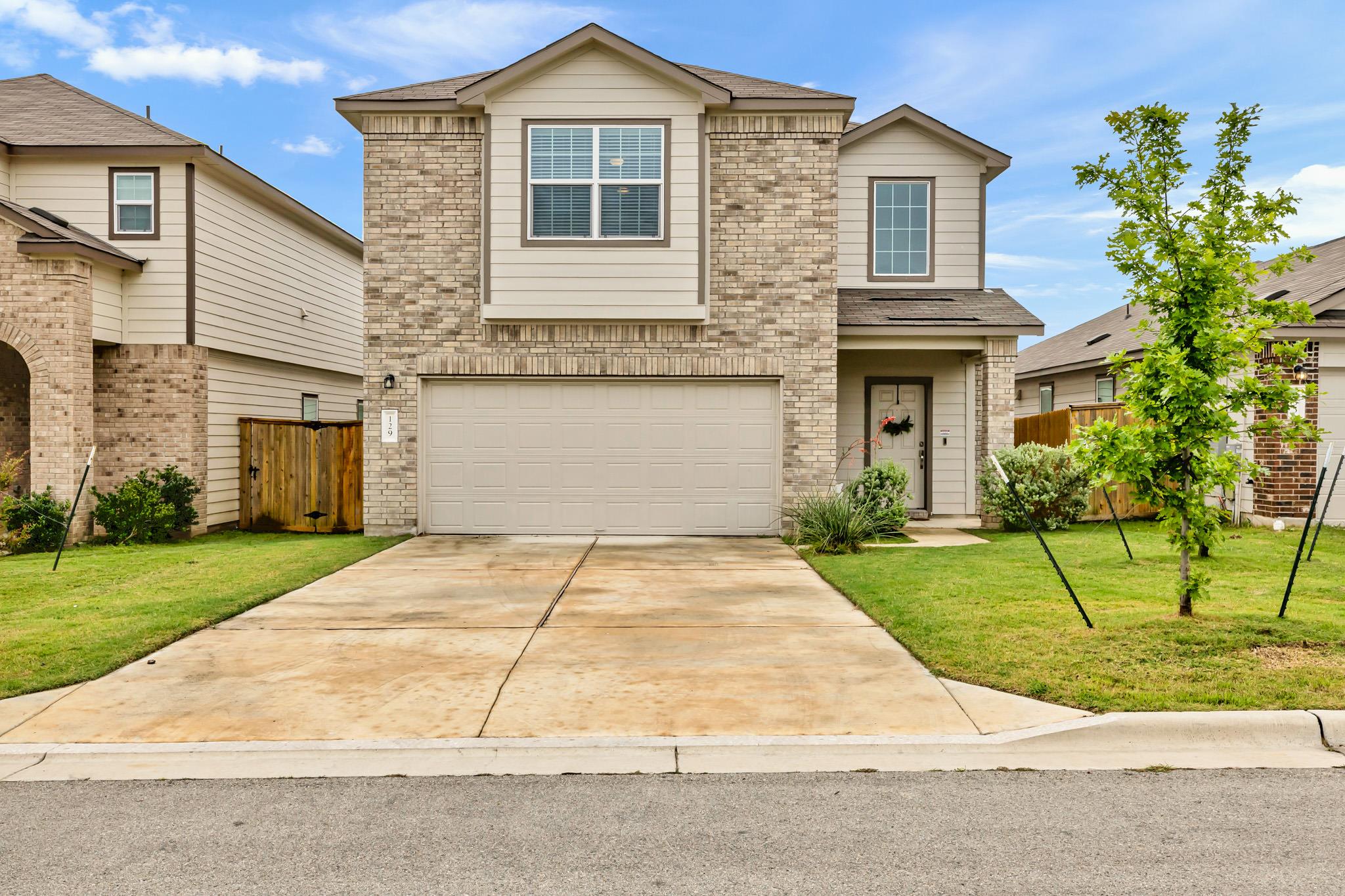 129 Rowdy Yates Way, Jarrell, TX 76537