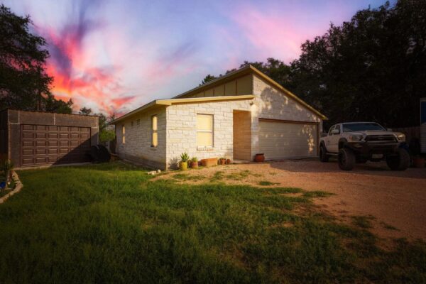 2705 Cory Ln, Spicewood