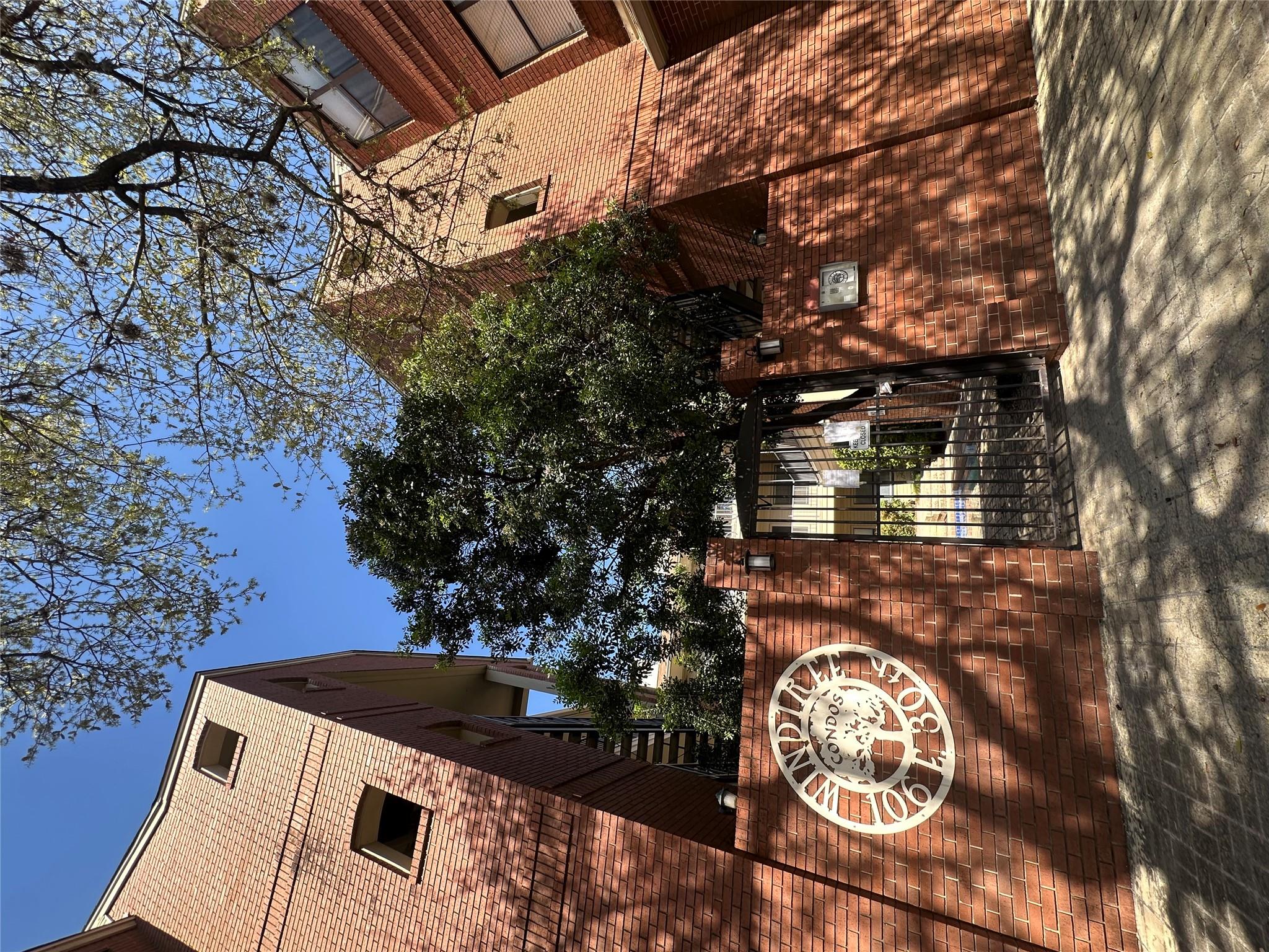 106 E 30th St #203, Austin, TX 78705