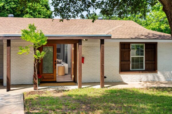 2403 Little John Ln, Austin