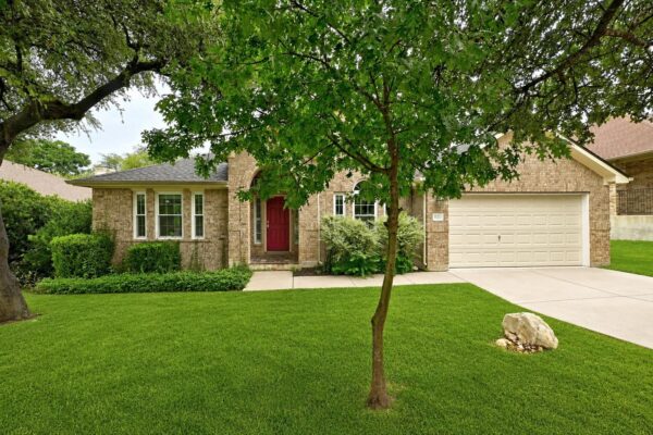 1122 Iron Horse None, Leander