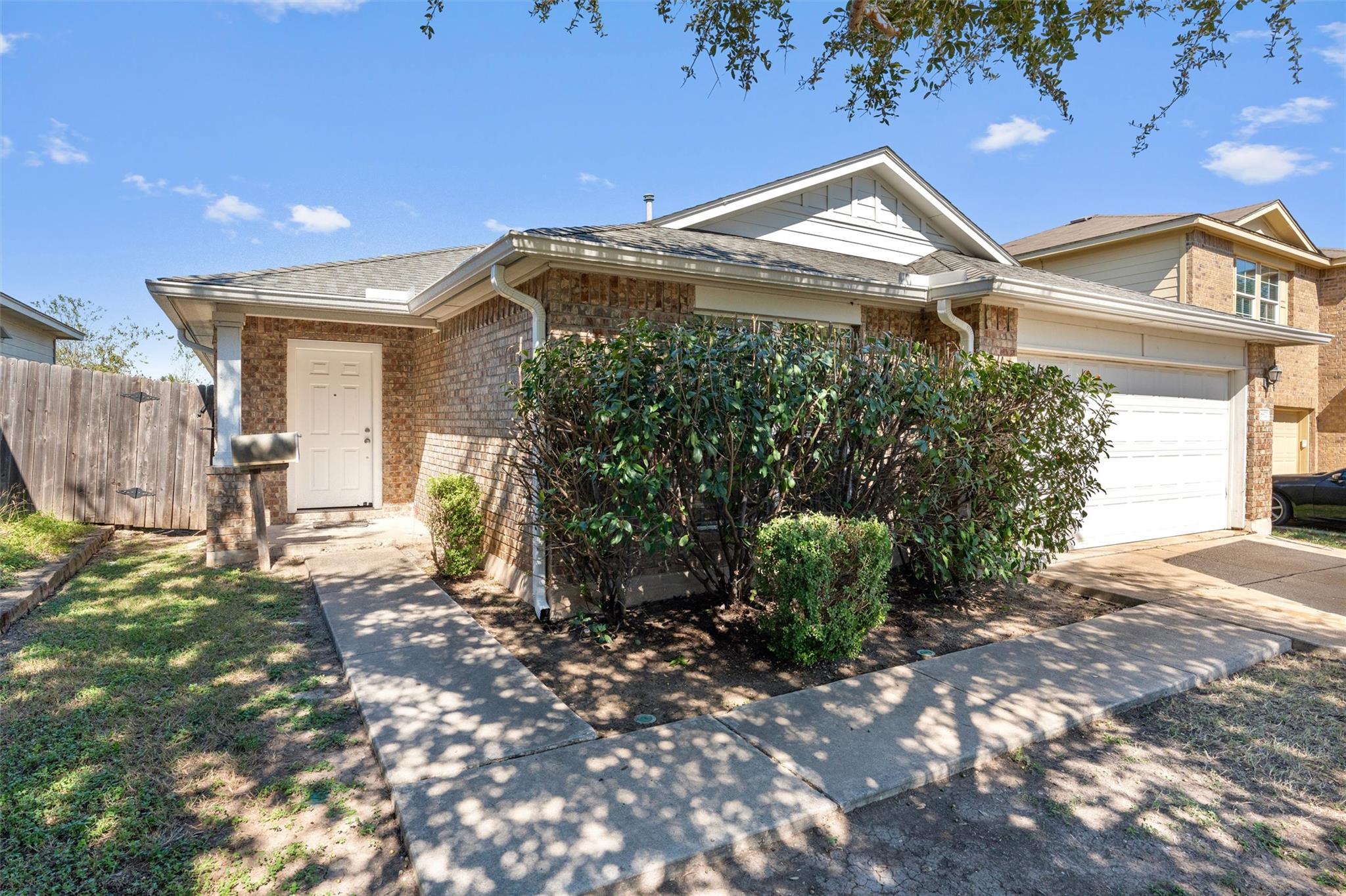 18320 Great Falls Dr, Manor, TX 78653