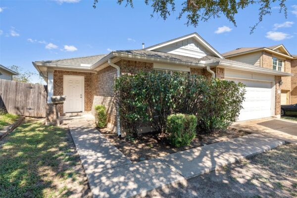 18320 Great Falls Dr, Manor