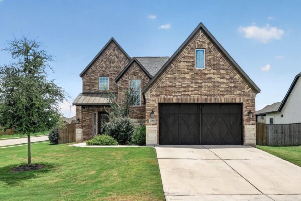 17817 Clairess Ln, Manor