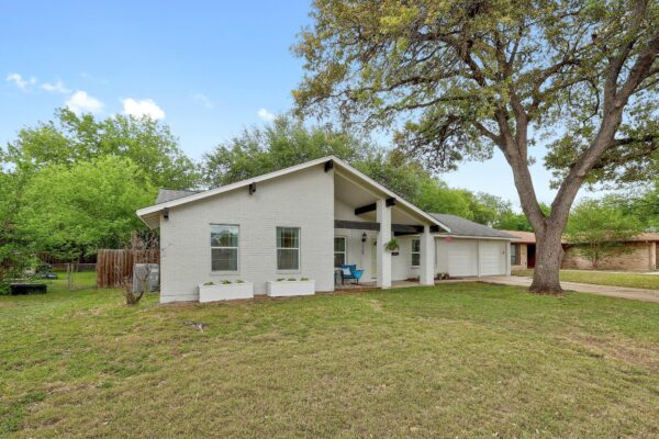 3100 Lynridge Dr, Austin