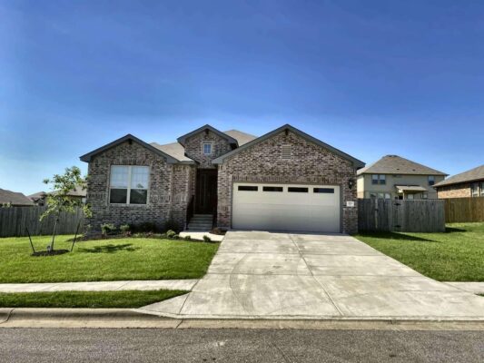 713 Coltrane Dr, Pflugerville