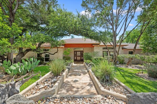 703 Palos Verdes Dr, Lakeway