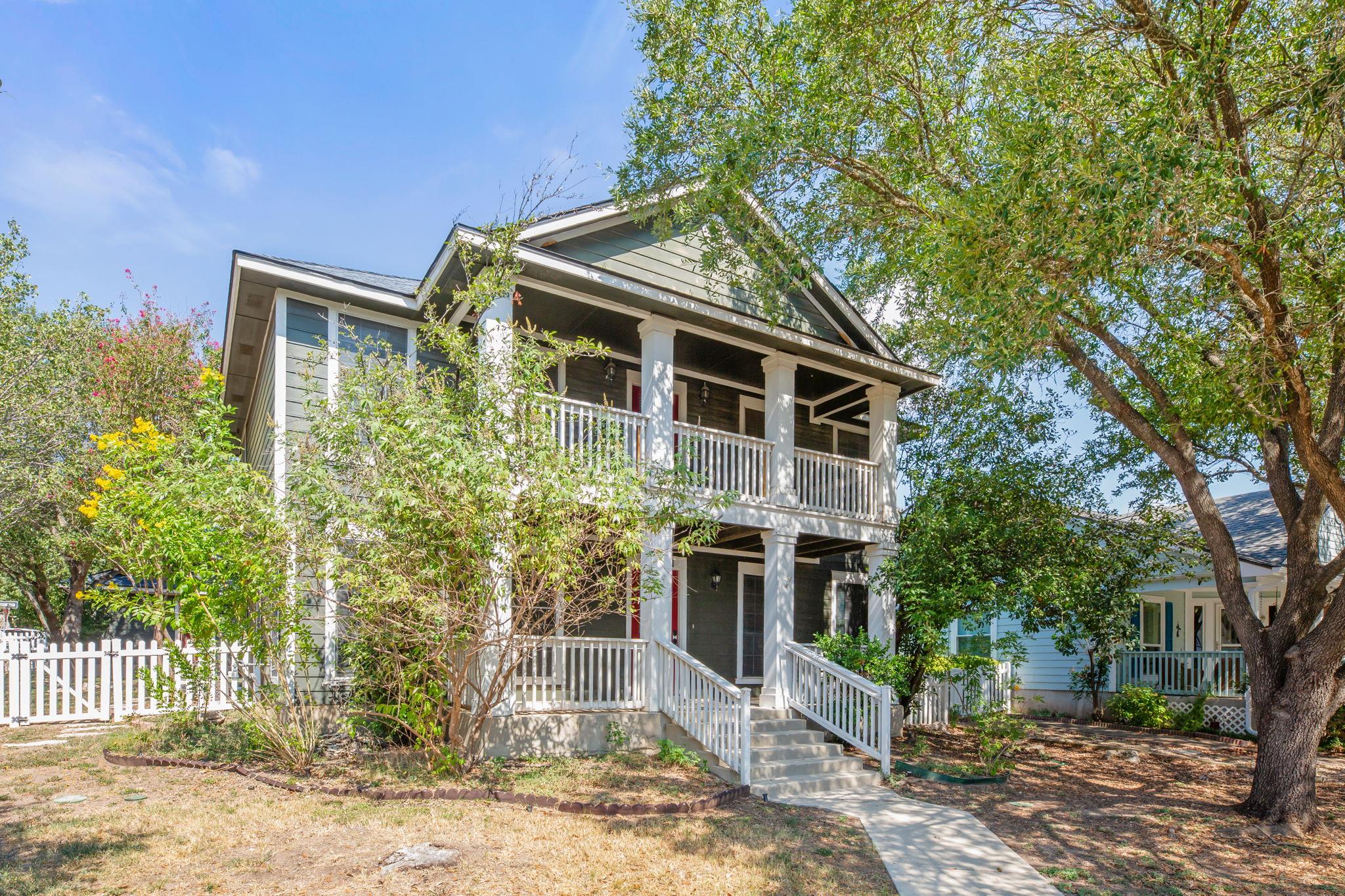 5801 McNaughton None N, Kyle, TX 78640
