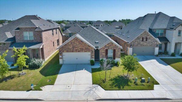 104 Raleigh Dr, Georgetown