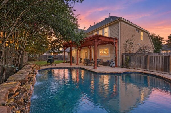 2129 Clear Lake Pl, Round Rock