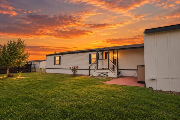 230 Vaquero Ln, Kyle