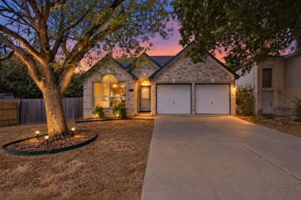 1206 Garden Path Dr, Round Rock