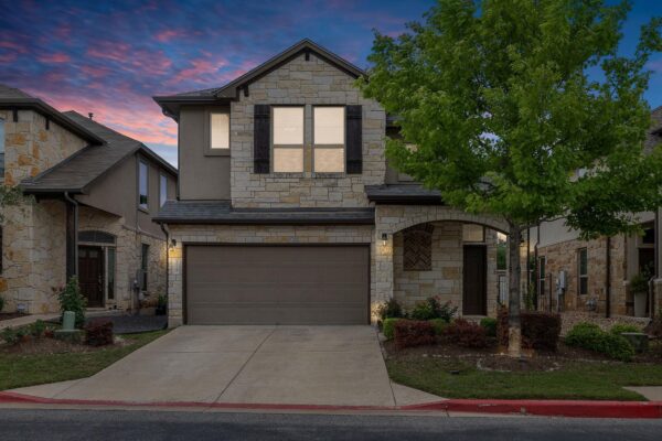 1401 Little Elm Trl #215, Cedar Park