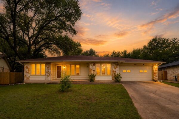 6106 Yellow Rose Cv, Austin