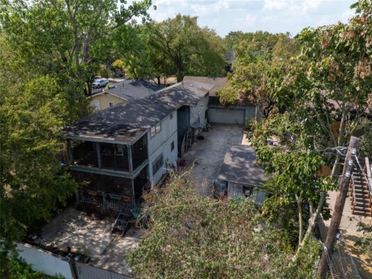 1112 Terry Dr, Austin