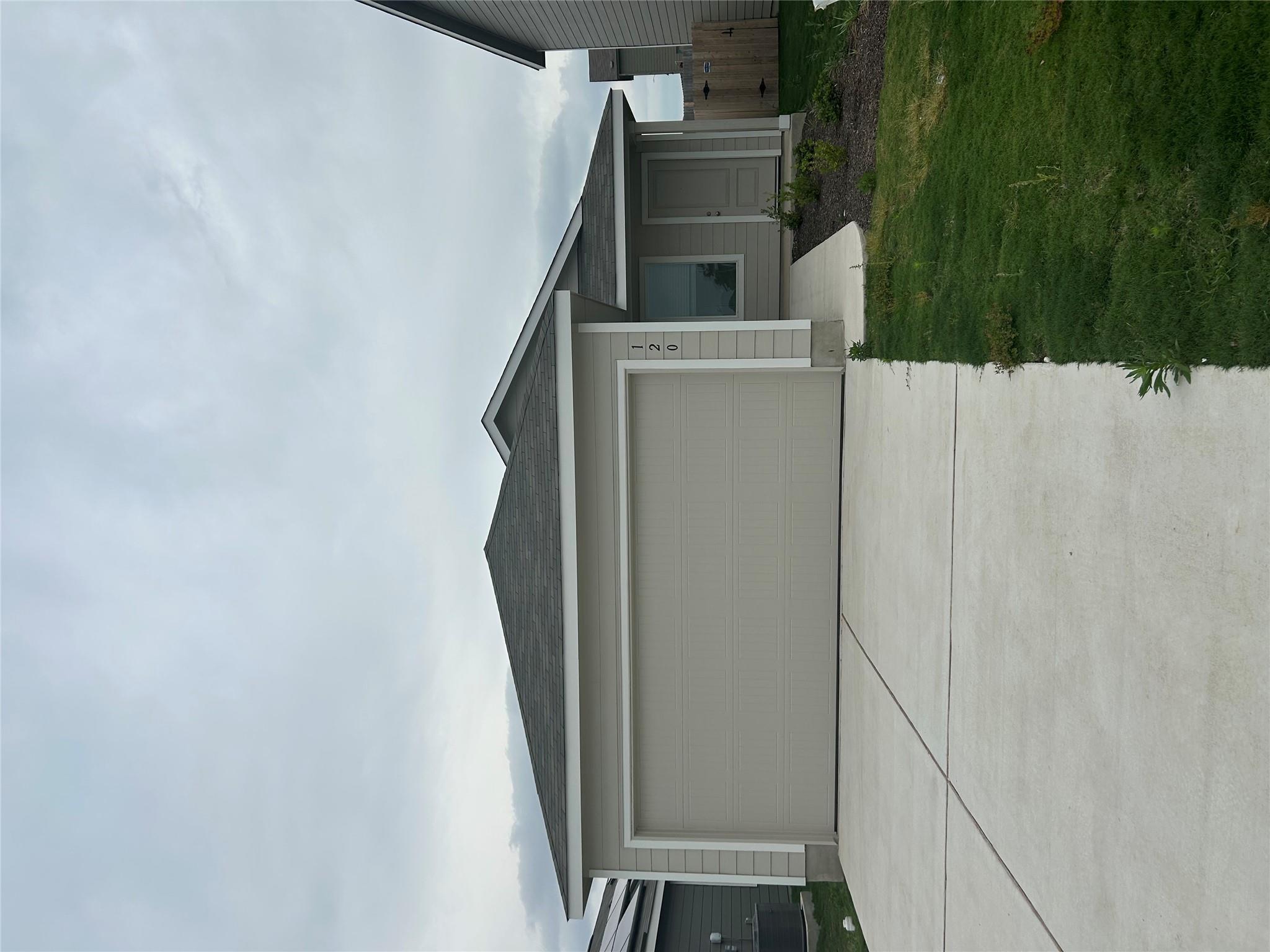120 Cattle Queen Rd, Jarrell, TX 76537