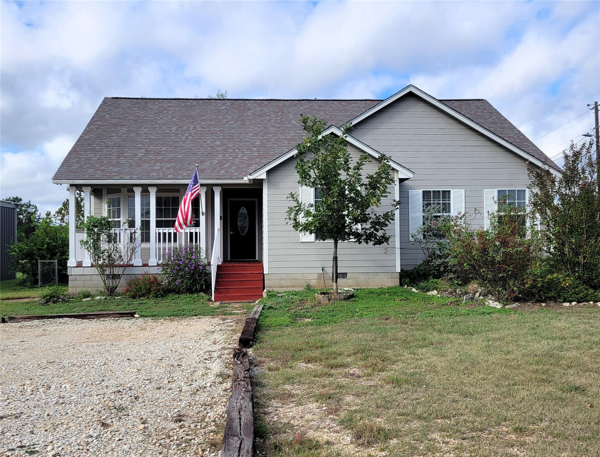 702 Phillip Ln, Liberty Hill, TX 78642