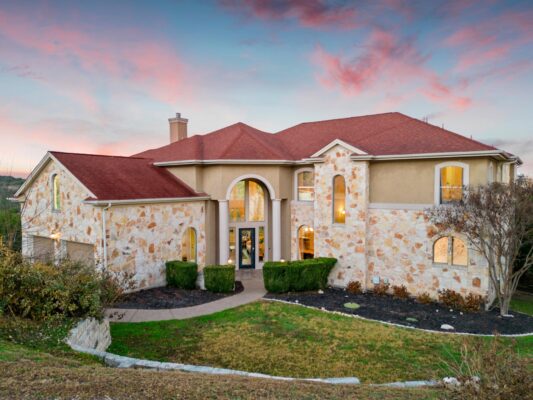 5001 McIntyre Cir, Austin