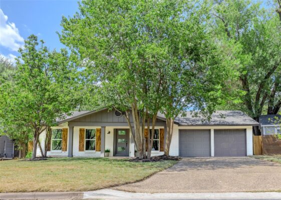 6816 Hanover Ln, Austin