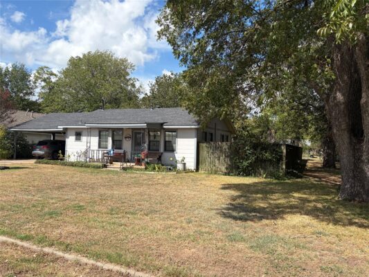 307 Whitehead St, Smithville