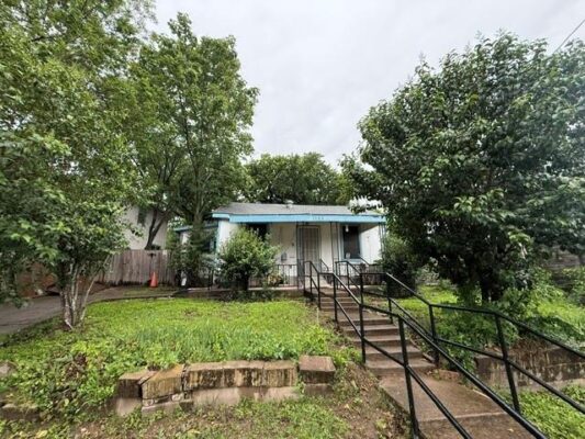 1702 Perez St, Austin