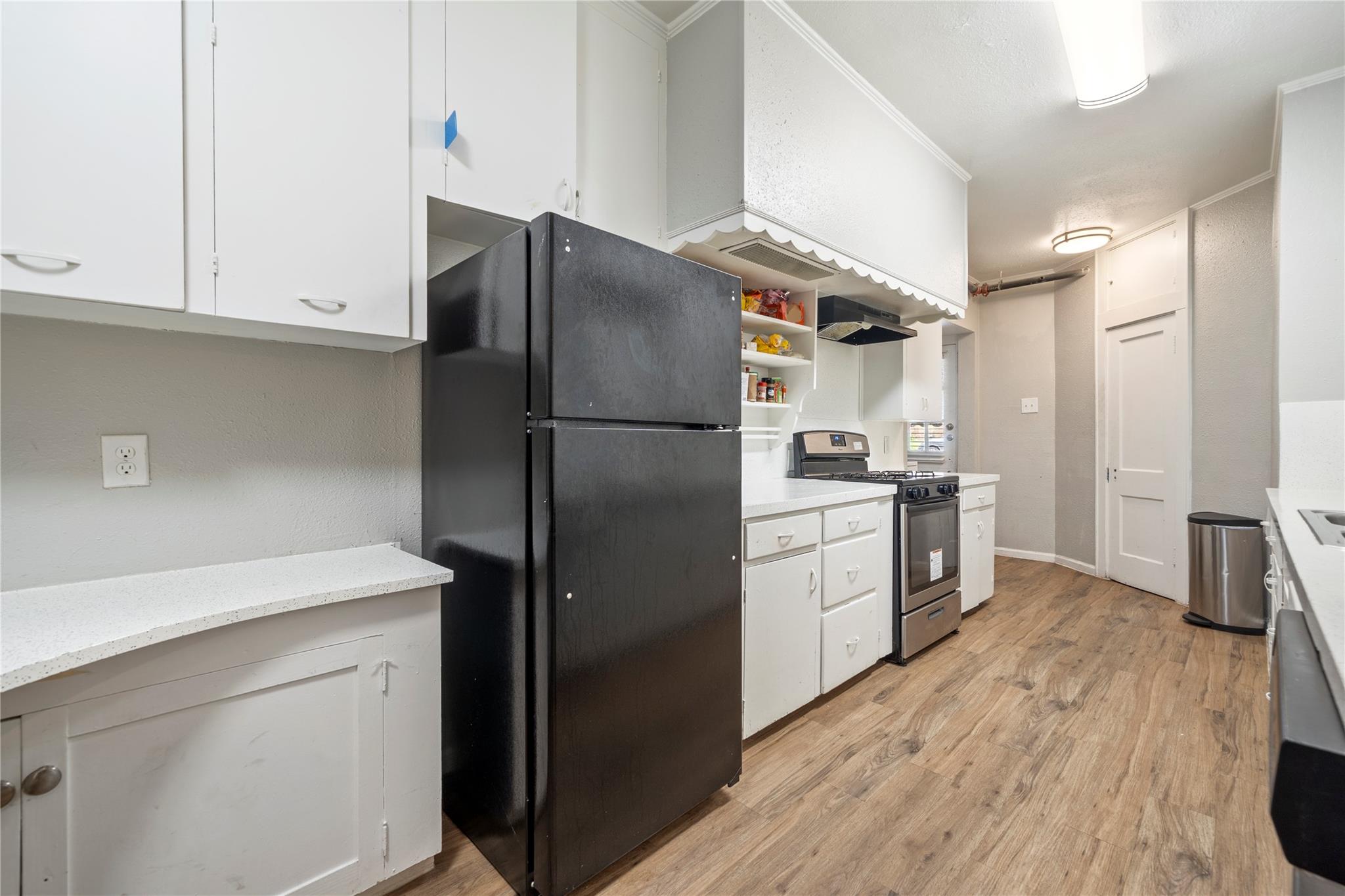 201 W 31st St #B, Austin, TX 78705