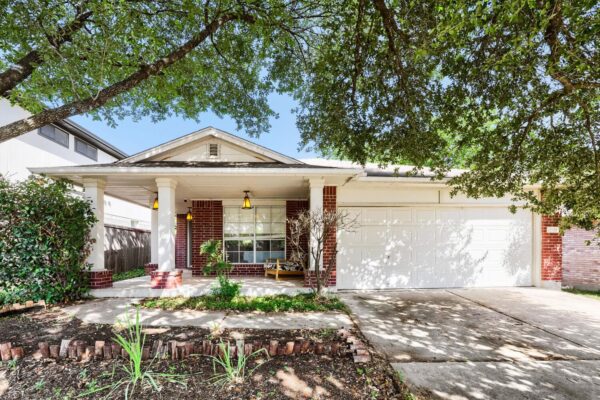 15331 Sweet Caddies Dr, Pflugerville