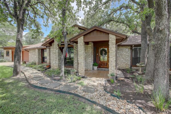 205 E Esparada Dr, Georgetown