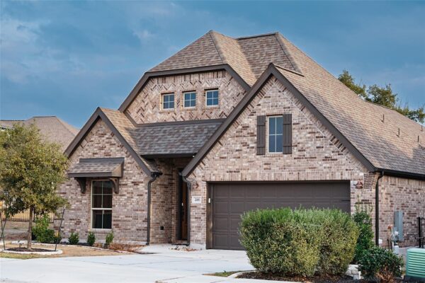 201 Pisa Ln, Georgetown