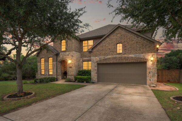 426 Sand Hills Ln, Austin