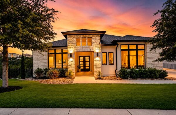 2421 Bel Paese Bnd, Leander