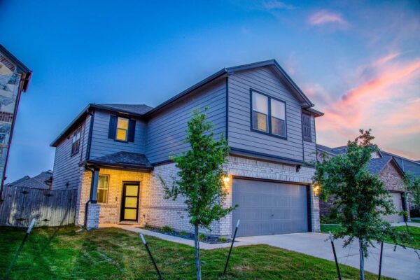 13601 Nancy Reagan St, Manor