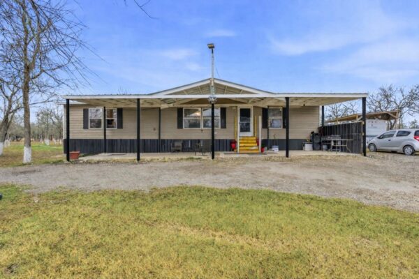 1278 Fm 812 Rd, Cedar Creek